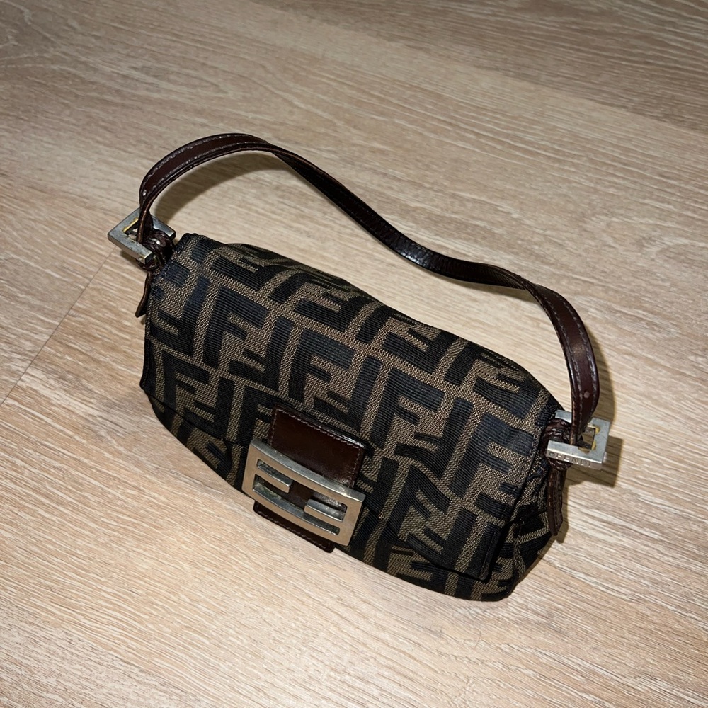 RARE Vintage Fendi Mini Mama Baguette in Brown and Black Logo Monogram Bag - Picture 6 of 13